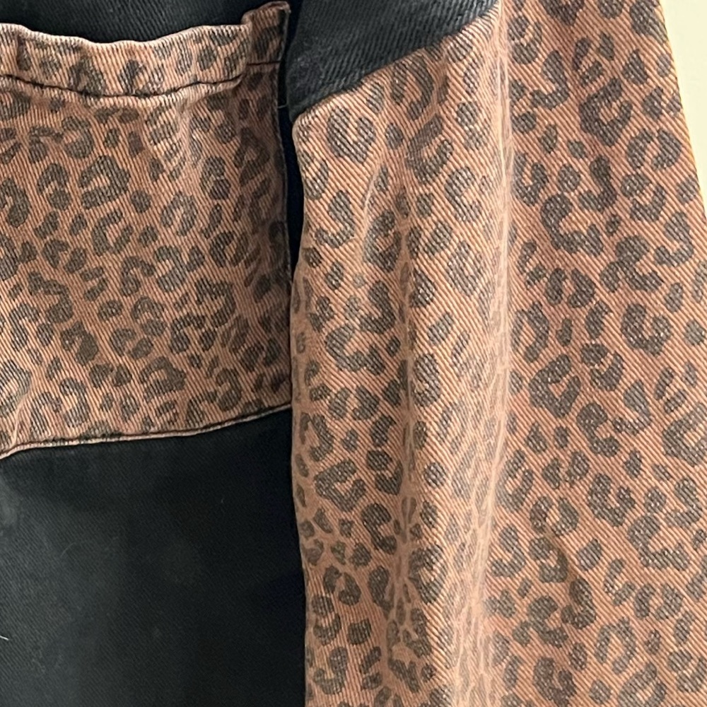 Leopard shacket! - Picture 3 of 3